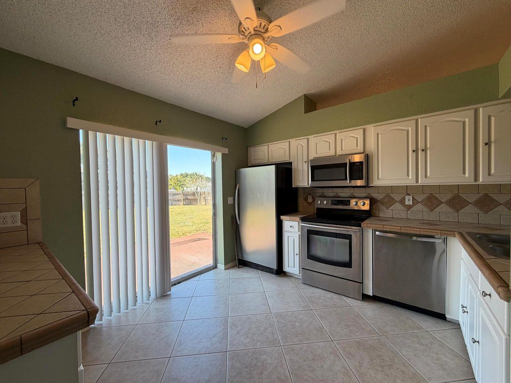 3802 SW Kocerik Street, Port St Lucie, FL 34953