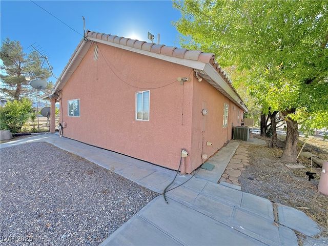 1700 West Hickory Street, Pahrump, NV 89048