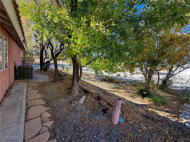 1700 West Hickory Street, Pahrump, NV 89048