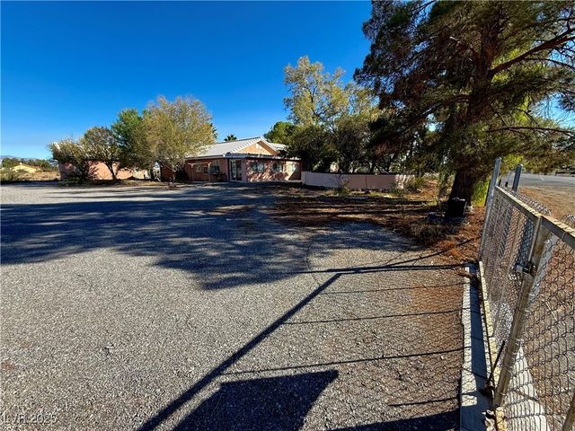 1700 West Hickory Street, Pahrump, NV 89048