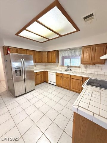 1700 West Hickory Street, Pahrump, NV 89048