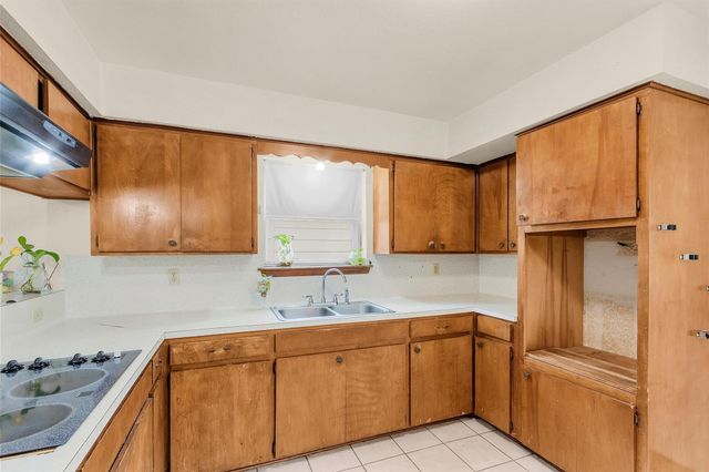 14806 Dogwood Tree Street, Houston, TX 77060