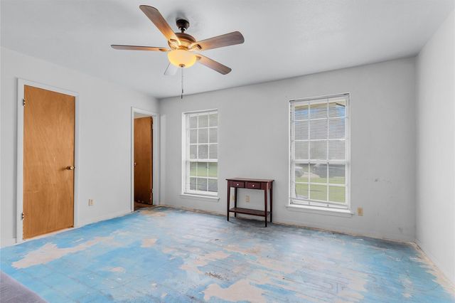 14806 Dogwood Tree Street, Houston, TX 77060