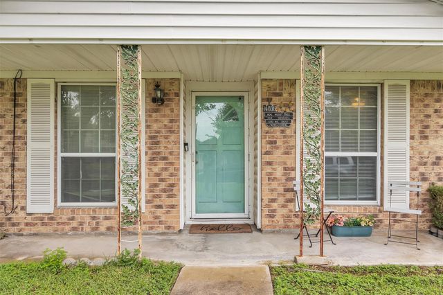 14806 Dogwood Tree Street, Houston, TX 77060