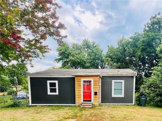 1004 Randolph Street, Leavenworth, KS 66048