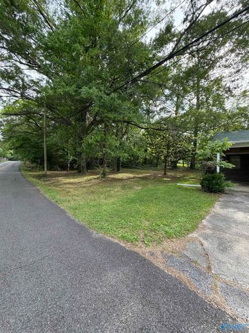301 Davis Street, Gadsden, AL 35903