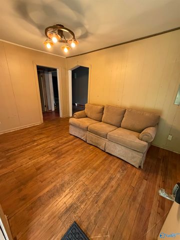 301 Davis Street, Gadsden, AL 35903