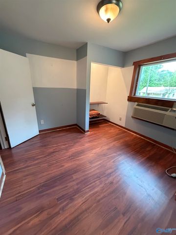 301 Davis Street, Gadsden, AL 35903