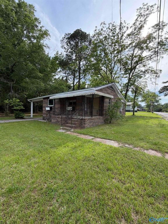 301 Davis Street, Gadsden, AL 35903