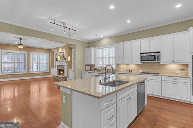 1808 Legrand Circle, Lawrenceville, GA 30043