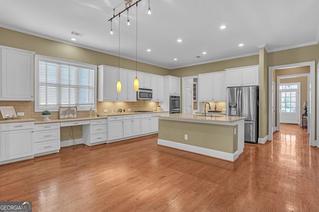 1808 Legrand Circle, Lawrenceville, GA 30043