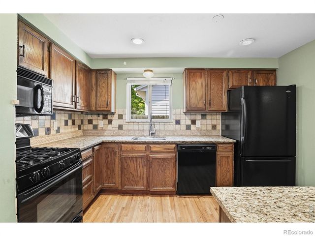 1689 Geneva Circle, Longmont, CO 80503