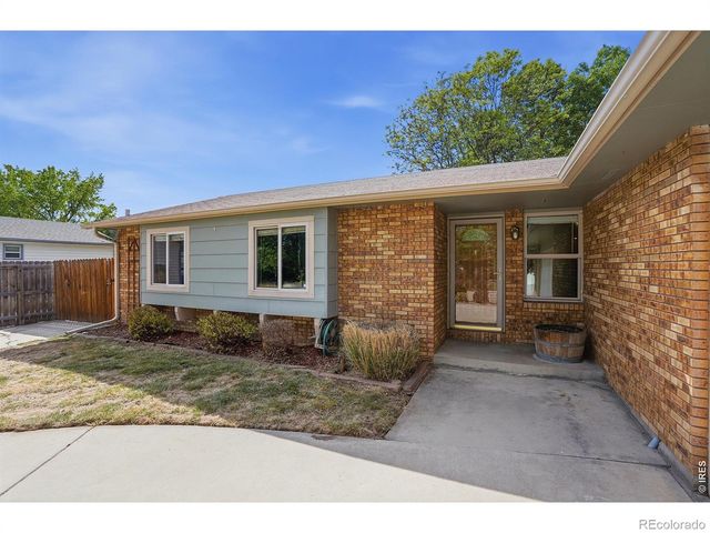 1689 Geneva Circle, Longmont, CO 80503
