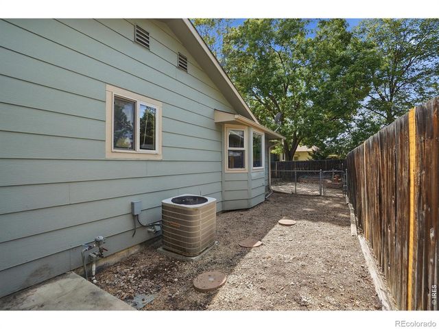 1689 Geneva Circle, Longmont, CO 80503
