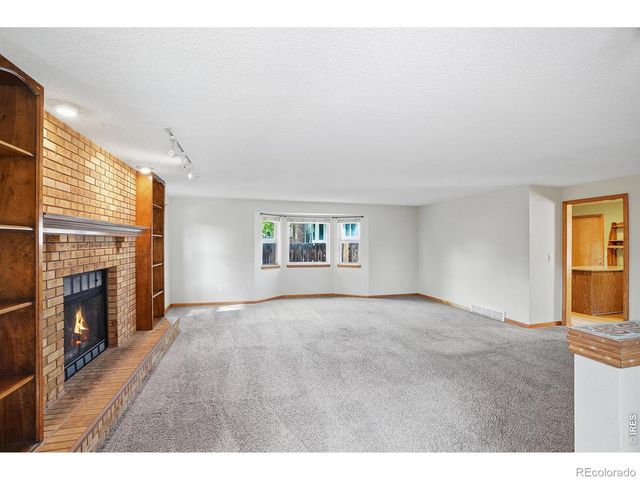 1689 Geneva Circle, Longmont, CO 80503