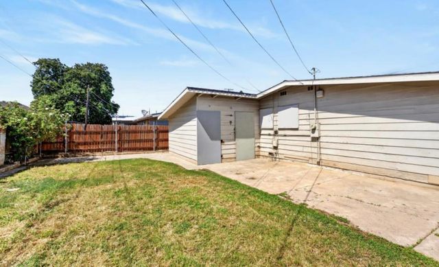3813 Watt Ave, Sacramento, CA 95821