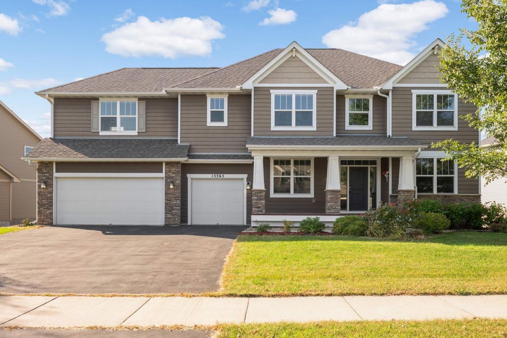 15365 Eagle Creek Way, Apple Valley, MN 55124