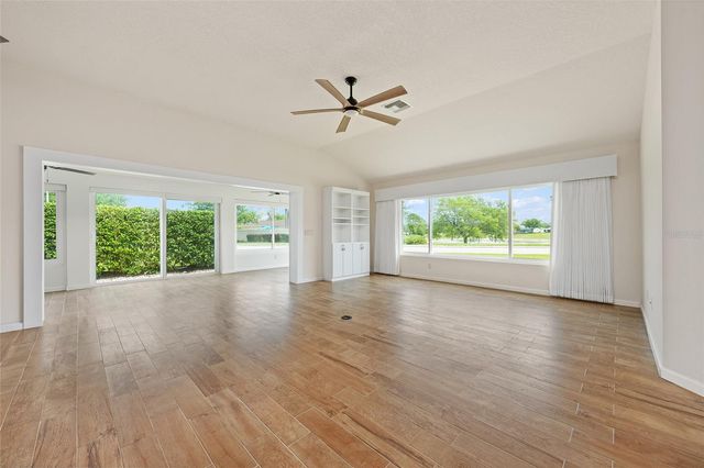 2409 MORVEN PARK WAY, The Villages, FL 32162