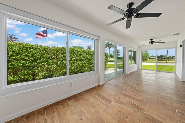 2409 MORVEN PARK WAY, The Villages, FL 32162