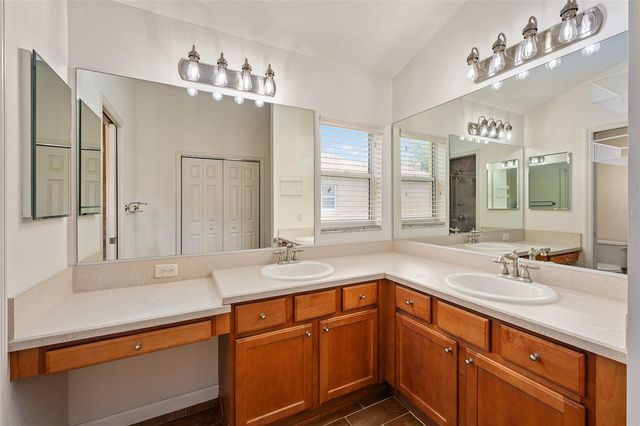 2409 MORVEN PARK WAY, The Villages, FL 32162