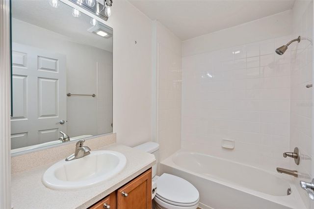 2409 MORVEN PARK WAY, The Villages, FL 32162