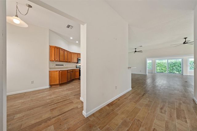 2409 MORVEN PARK WAY, The Villages, FL 32162