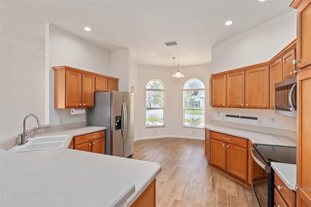 2409 MORVEN PARK WAY, The Villages, FL 32162