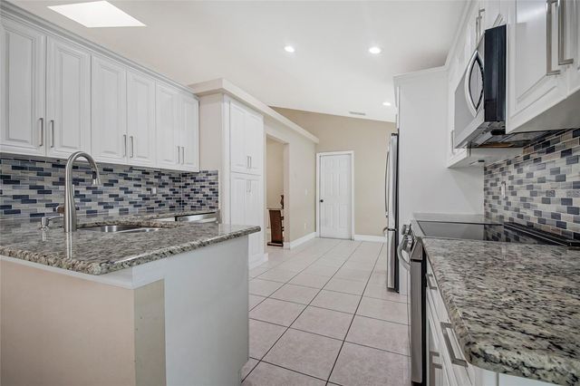 1255 ACORN CIRCLE, Apopka, FL 32703