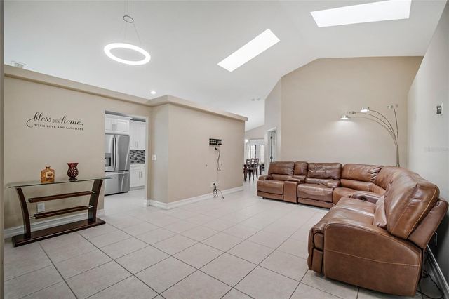 1255 ACORN CIRCLE, Apopka, FL 32703