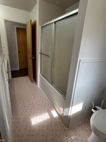 228 Indian Road, Battle Creek, MI 49017