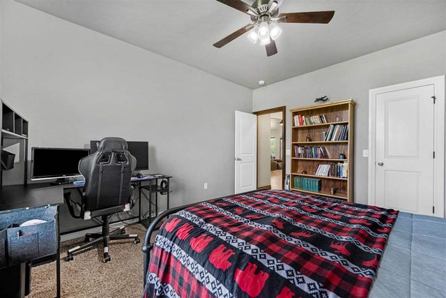 5453 NE Elk Point Rd, Elgin, OK 73538