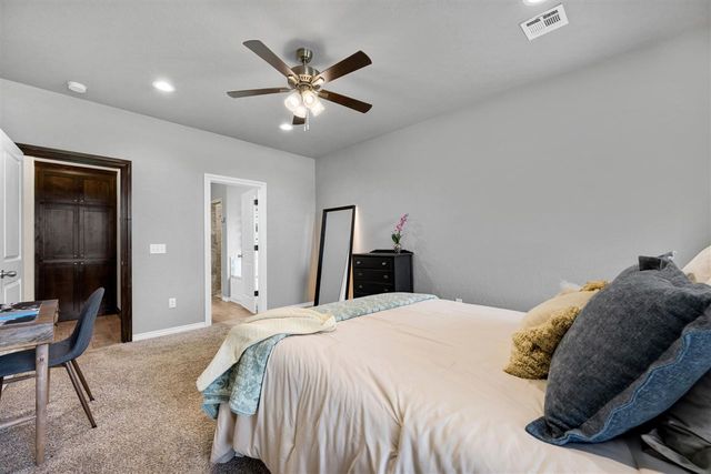 5453 NE Elk Point Rd, Elgin, OK 73538