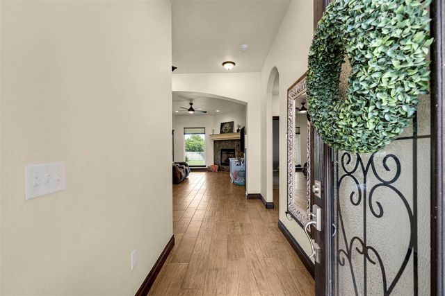 5453 NE Elk Point Rd, Elgin, OK 73538