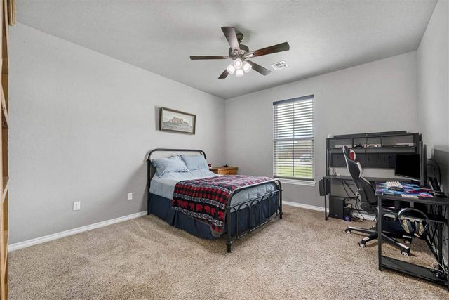 5453 NE Elk Point Rd, Elgin, OK 73538