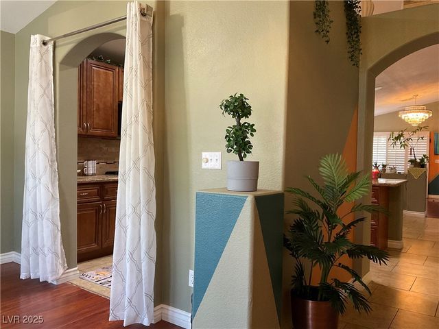1800 Quail Point Court, Las Vegas, NV 89117