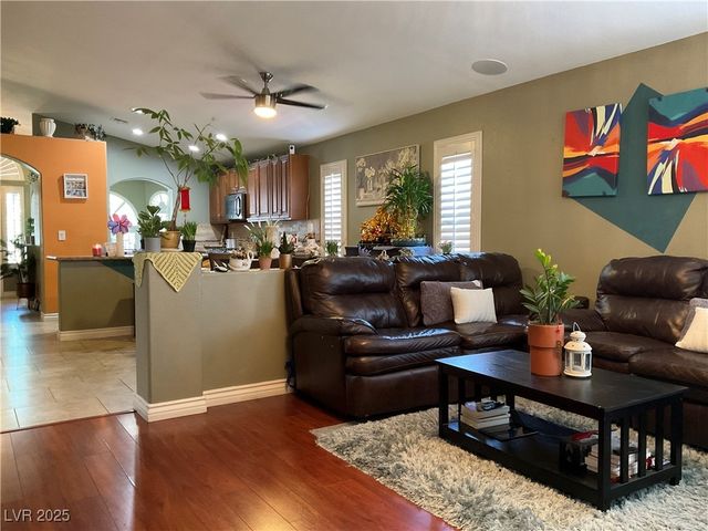 1800 Quail Point Court, Las Vegas, NV 89117