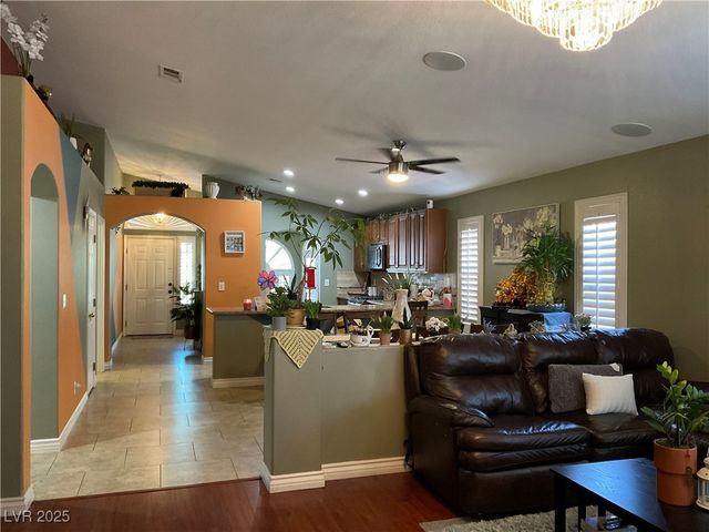 1800 Quail Point Court, Las Vegas, NV 89117
