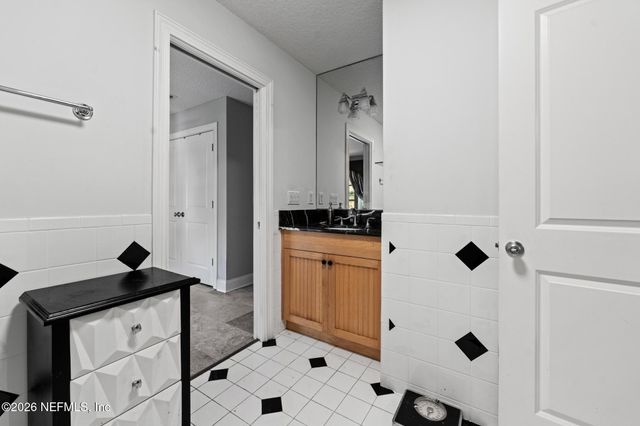 3010 STARRATT Road, Jacksonville, FL 32226