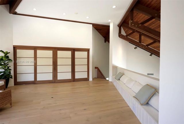 8925 SW 102nd Ter 0, Miami, FL 33176