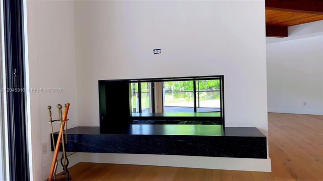8925 SW 102nd Ter 0, Miami, FL 33176