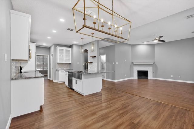 549 Continental Drive, Lewisville, TX 75067