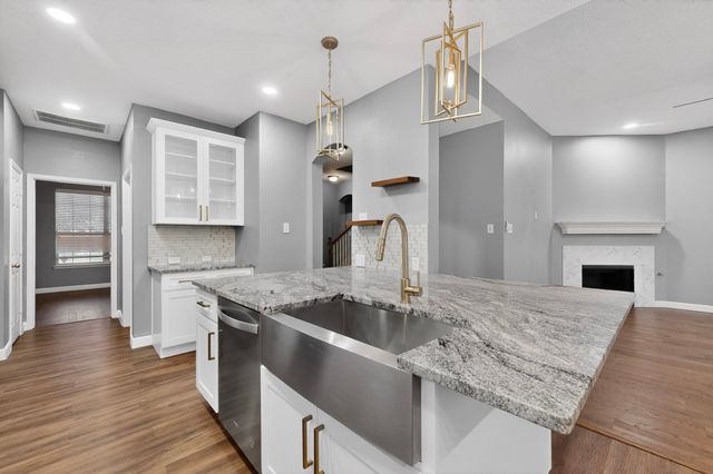 549 Continental Drive, Lewisville, TX 75067