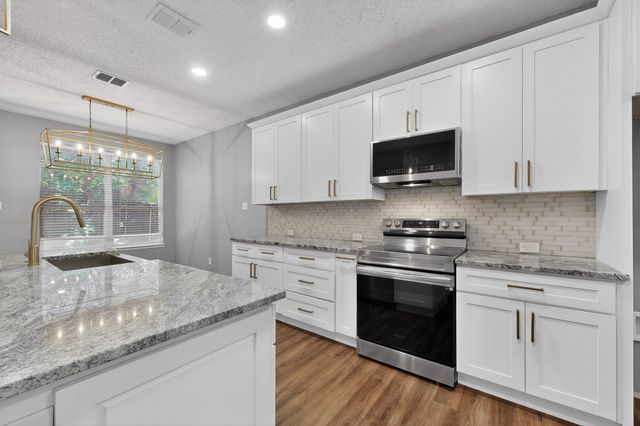 549 Continental Drive, Lewisville, TX 75067