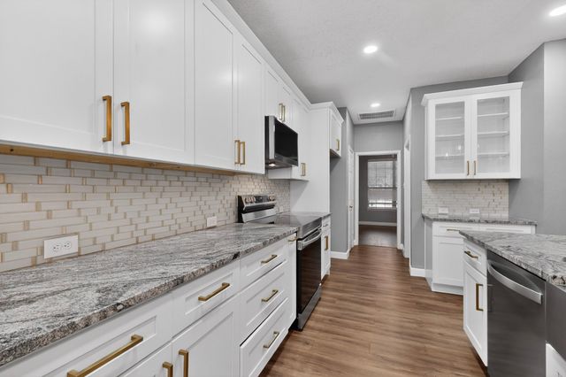 549 Continental Drive, Lewisville, TX 75067