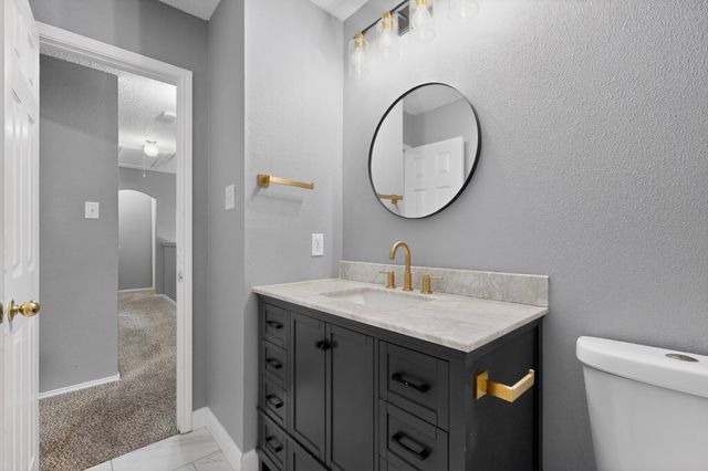 549 Continental Drive, Lewisville, TX 75067