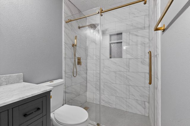 549 Continental Drive, Lewisville, TX 75067