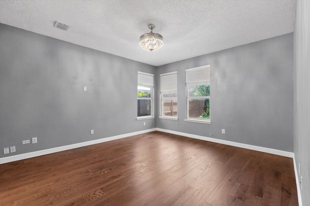 549 Continental Drive, Lewisville, TX 75067