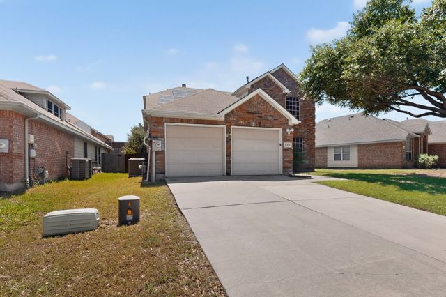 549 Continental Drive, Lewisville, TX 75067