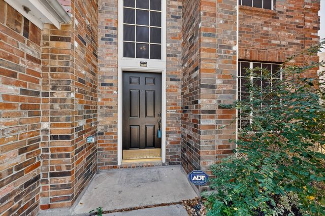 549 Continental Drive, Lewisville, TX 75067