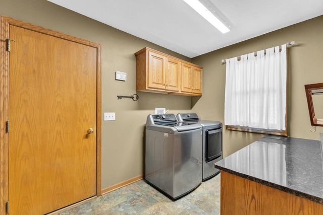 4731 Willow Wood DRIVE, Mount Pleasant, WI 53403